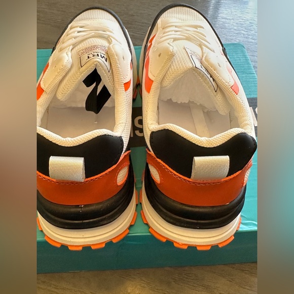 Men”s shoes size 8.5 - Picture 3 of 5